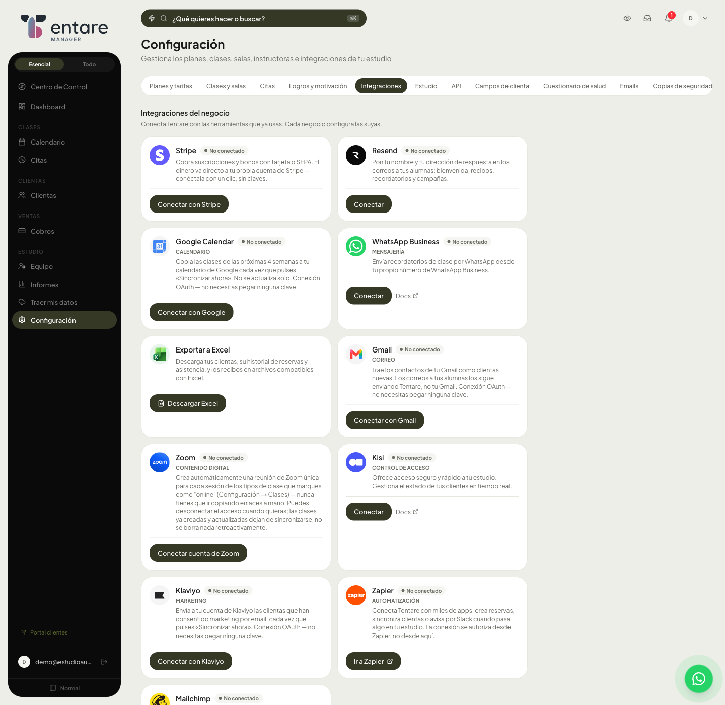 Listado de integraciones en Configuración: Stripe, Resend, Google Calendar, WhatsApp Business, Exportar a Excel, Gmail, Zoom, Kisi, Klaviyo, Zapier y Mailchimp